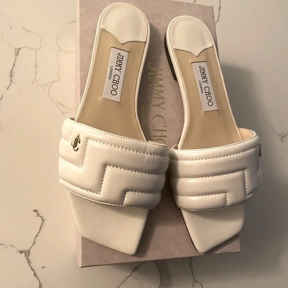 JIMMY CHOO 関税込み Themis leather slides Themis metallic leather slides in gold - Jimmy Choo | Mytheresa